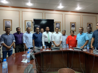 The meeting was held at the People\'s Majlis