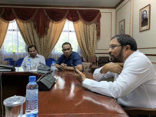 ގާސިމް ޕީއެންސީ މެމްބަރުންނާއި އެކު