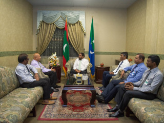 ރައްޔިތުންގެ މަޖިލީހުގެ ރައީސް އެމްއެންއޭސީގެ ހިންގާ ކޮމިޓީ އާއި އެކު ބޭއްވި ބައްދަލުވުމު ގެ ތެރެއިން