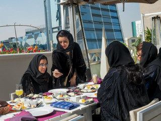 ސައުދީގެ ކެފޭތަކުގައި ލައިވް ޝޯވ ބޭއްވުމުގެ ހުއްދަ ދޭން ނިންމައިފި