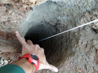 ސްޕެއިންގައި ފުން ވަޅަކަށް ވެއްޓުނު ދެ އަހަރުގެ ކުއްޖާ މަރުވެފައި އޮއްވާ ފެނިއްޖެ!