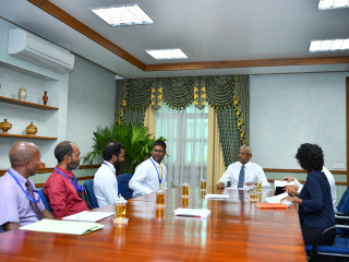 ރައީސުލްޖުމްހޫރިއްޔާ އިބްރާހީމް މުޙައްމަދު ޞާލިޙު ގުޅީ ކައުންސިލްގެ މެންބަރުންނާއި ބައްދަލުކުރެއްވުން