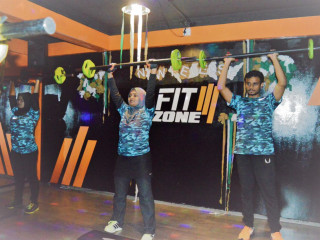 ފިޓްޒޯނުން ކުރިއަށްގެންދާ ޕްރޮގްރާމެއްގެ ތެރެއިން