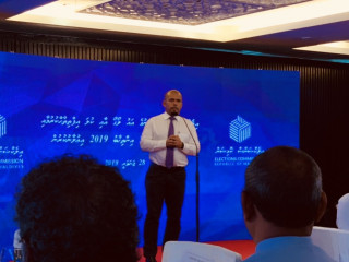 އިލެކްޝަންސް ކޮމިޝަންގެ ރައީސް އަހްމަދު ޝަރީފް ވާހަކަފުޅު ދައްކަވަނީ