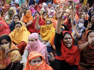 މުޒާހަރާ ކުރުމުން ބަންގަލަދޭޝްގެ ފަހާ ފެކްޓްރީތަކުން 5000 އެއްހާ މުވައްޒަފުން ވަކިކޮށްފި