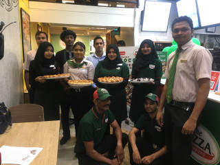 ޕިއްޒާ ކޮމްޕެނީގެ ސްނޯވީ ޗޮކޯ ޕިއްޒާ ތައާރަފުކޮށް ޕްރޮމޯޝަނެއް ފަށައިފި