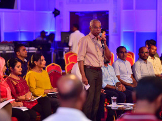 ރައީސް އިބްރާހިމް މުހައްމަދު ސޯލިހް ޖަޒީރާ ހޮޅުއަށީގައި ވާހަކަ ދައްކަވަނީ