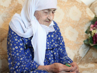 އެންމެ ދުވަސްވީ އަންހެން މީހާ ނިޔާވިއިރު ހަޔާތުގައި އުފަލުން ވޭތުކުރީ އެންމެ ދުވަހެއް!