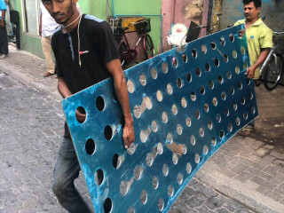 ވަގަށް ނެގި ޕްލޭނިންގ މިނިސްޓްރީގެ ޒިންކް އެލްމީނިއަމް ޝީޓްތައް ހޯދައިފި