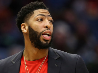 އެންތަނީ ޑޭވިސް - ލައިވް ސްކޯ