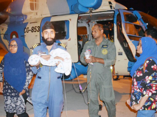 ހެލިކޮޕްޓަރުތަކުގެ ބޭނުން އެންމެ ގިނައިން ކުރަނީ ސިއްހީ އެމަރޖެންސީތަކުގައި ބަލި މީހުން އެއްތަނުން އަނެއް ތަނަށް ގެންދިއުމަށް