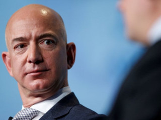 އެމެރިކާގެ ނޫސް މަޖައްލާއަކުން ބްލެކްމެއިލް ކުރިކަމަށް އެމޭޒަންގެ ޖެފް ބޭޒޮސް ކުރިތުހުމަތުކުރައްވައިފި