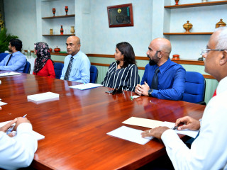 ރައީސް އުފެއްދެވި ފްލެޓް މައްސަލަ ބަލާ ކޮމިޓީ.އެ ކޮމިޓީން ތޮލާލް އަދި މުއިއްޒު ވަނީ އިސްތިއުފާ ދެއްވާފައި