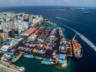 ރާއްޖޭއަށް މުދާ އެތެރެކުރާ މައި ބަނދަރު