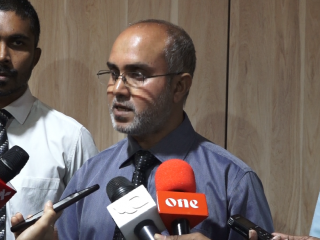 ހައުސިން މިނިސްޓްރީގެ ސްޓޭޓް މިނިސްޓަރު އަހުމަދު ނަޝީދު
