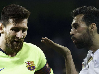 އާބެލޯއާ (ކ) އަދި މެސީ (ވ)