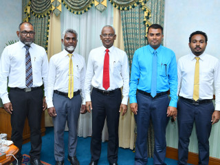 ރައީސް ސާލިހު ދަރަވަންދޫ ކައުންސިލާއި ބައްދަލުކުރެއްވުން