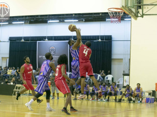 ކިންގްސް އާއި ރެޕްޓޯރސް ބައްދަލު ކުރި މެޗު