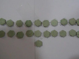 ޑްރަގްސް ފެނުނީ ރާއްޖެއެތެރެކުރި ޕާރުސަލް ތަކަކުން