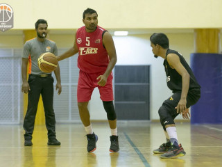 ސްޓިންޖާރސްއާއި ޓީރެކްސް މެޗުގެ ތެރެއިން