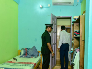 ކުރީގެ ރައީސުންނާއި، އިސް މަޤާމުތައް އަދާކުރައްވާފައިވާ އެފަދަ އެހެން ބޭފުޅުންނަށް ޚާއްސަ ކުރެވިފައިވާ ވީއައިޕީ އެކޮމޮޑޭޝަން ތަކުން ކޮޓަރިއެއް