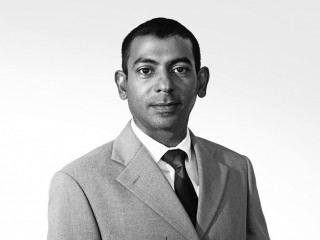 އެސްޓިއޯގެ ބޯޑުން ޔާސިރު ވަކިކޮށްފި