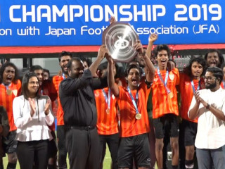 ޔޫތު ޗެމްޕިއަންޝިޕްގެ ޗެމްޕިއަން އީގަލްސް