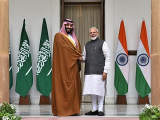 ވަލީ އަހުދު މުޙައްމަދު ބިން ސަލްމާން އިންޑިއާގެ ބޮޑުވަޒީރު ނަރެންދްރަ މޯދީއާއި ބައްދަލުކުރައްވަނީ