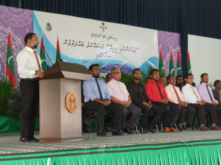 ޔޫތް ލީޑަރސް ނެޓްވޯކްގެ އިފްތިތާހްކޮށްދެއްވުމަށްފަހު މިނިސްޓަރު ބައިވެރިންނާއި މުހާތަބުކުރައްވަނީ