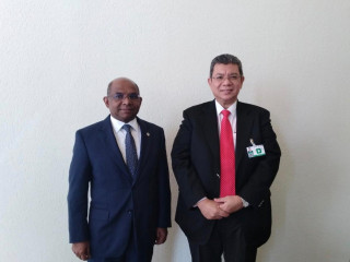 Foreign Minister Abdulla Shahid with Malaysia’s Foreign Minister Saifuddin Abdullah
