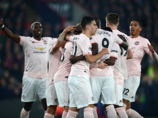 ޔުނައިޓެޑްގެ ކުޅުންތެރިން އުފާފާޅުކުރަނީ