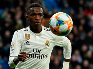 ވިނީސިއަސް ޖޫނިއާ