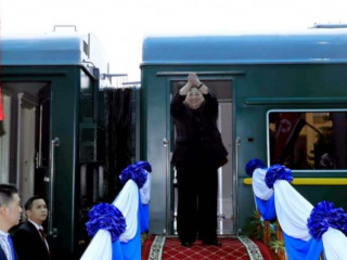 ނާކާމިޔާބު ސަމިޓަށް ފަހު ކިމް އަނބުރާ ގައުމަށް ފުރާވަޑައިގެންފި 