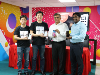 ސެމްސަންގ 10 ލޯންޗްކުރުމުގެ ރަސްމިއްޔާތުގެ ތެރެއިން