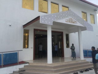 Former First Lady Fathimath Ibrahim\'s mosque in Hulhumale\', dedicated to her parents