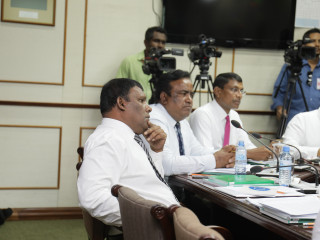 ތިމަރުފުށީ ދާއިރާގެ މެމްބަރު މުހައްމަދު މުސްތަފާ (ކ) އަދި ވިލިފުށީ ދާއިރާގެ މެމްބަރު ރިޔާޒް ރަޝީދު: އެ ދެ ބޭފުޅުންނާ ގުޅުން ހުރި ކަންކަން