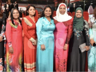 ކެބިނެޓުގެ ހީވާގި އަންހެން ވަޒީރުންގެ މެސެޖެއް އަންހެން ކަނބަލުންނަށް!