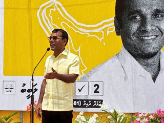 ރައީސް ނަޝީދު އިލްޔާސް ލަބީބުގެ ކެމްޕެއިން ހަފްލާގައި ވާހަކަދައްކަވަނީ