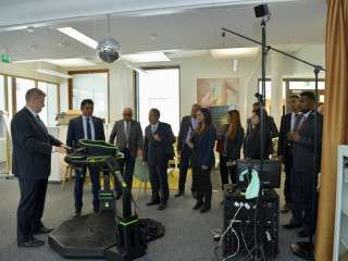 ޔޫވެސްކީލާ ޔުނިވަރސިޓީ އިން ކިޔަވައިދިނުމުގައި ބޭނުން ކުރަމުންދާ އެކިއެކި ވަސީލަތްތައް ބައްލަވާލައްވަނީ