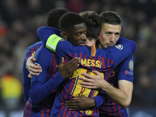 ބާސާގެ ކުޅުންތެރިން އުފާފާޅުކުރަނީ