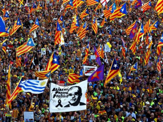 މުޒާހަރާ އިންތިޒާމްކުރި ފަރާތުން ބުނެފައި ވަނީ އެއްވުމުގައި 120،000 އެއްހާ މީީހުން ބައިވެރިވެފައިވާ ކަމަށް