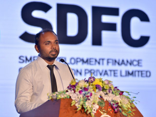 އެސްއެމްއީ ފައިނޭންސް ކޯޕަރޭޝަންގެ އެމްޑީ އަހްމަދު ޒީނާދު ވާހަކަ ދައްކަވަނީ