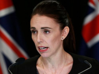 ނިއުޒިލެންޑްގެ ބޮޑު ވަޒީރު ޖަސިންދާ އާޑެން