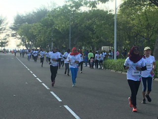 Participants at the Women\'s Run 2019