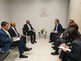 Foreign Minister Abdulla Shahid and a delegation from Thailand