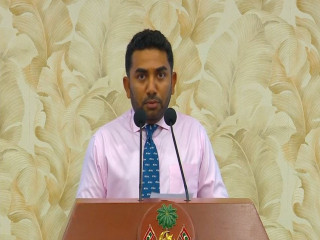 ހެލްތު މިނިސްޓަރ އަބްދުﷲ އަމީން ވާހަކަފުޅު ދައްކަވަނީ