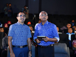 ރައީސް ސޯލިހާއެކު ކޮމިއުނިކޭޝަން މިނިސްޓަރު މުހައްމަދު މަލީހު ޖަމާލު