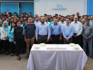 ހެޕީ މާކެޓްގެ މުވައްޒަފުން