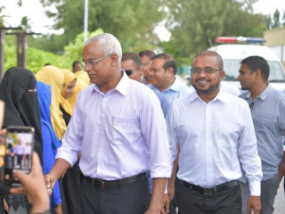 ރައީސުލްޖުމްހޫރިއްޔާ އިބްރާހިމް މުހައްމަދު ސޯލިހު އައްޑޫ ސިޓިއަށް ވަޑައިގަތުމުން، އެމަނިކުފާނަށް އެ ސިޓީން މަރުހަބާ ދަންނަވަނީ