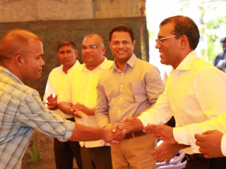 ތިމަރަފުށި ކެމްޕެއިން ފޯރީގައި އަންވަރުގެ ލޮލުން ކަރުނަ، މުސްތަފާ މައާފަށް!